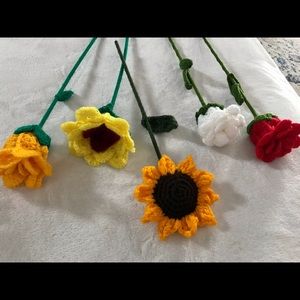 Handmade yarn crochet flowers